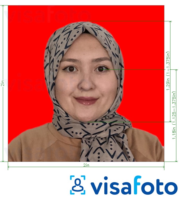  کی تصویر کی مثال انڈونیشیا پاسپورٹ 51x51 ملی میٹر (2x2 انچ) سرخ پس منظر سائز کی تفصیلات كے مطابق بنائی گئی ،  