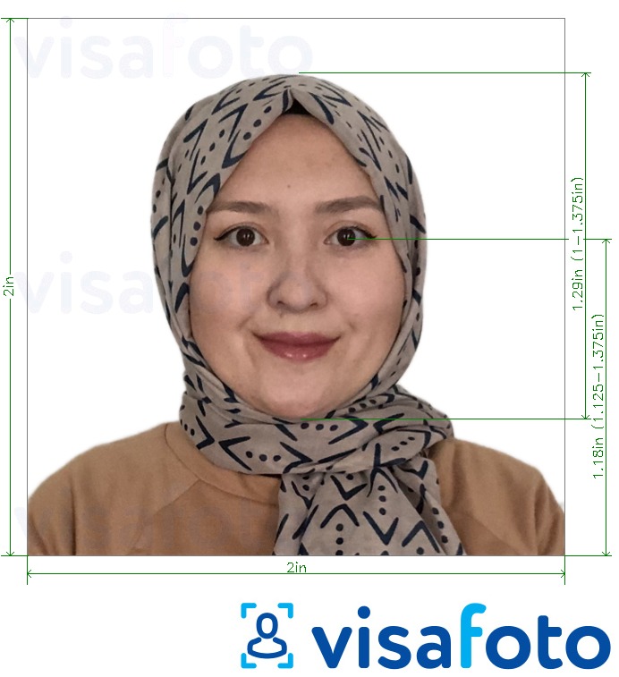  کی تصویر کی مثال انڈونیشیا پاسپورٹ 51x51 ملی میٹر (2x2 انچ) سفید پس منظر سائز کی تفصیلات كے مطابق بنائی گئی ،  